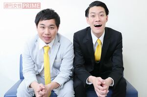 写真左・せいや。ボケ担当。右・粗品。ツッコミ担当　撮影／吉岡竜紀