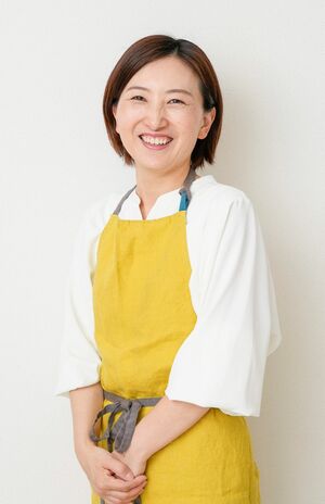 清水幸子さん●整理収納アドバイザー1級。つっぱり棒マスター。最年少で整理収納アドバイザー1級を取得した娘・麻帆さんと多数のメディアで活躍。著書に『片づけを楽しむ、好きになる。』(Gakken)ほか。