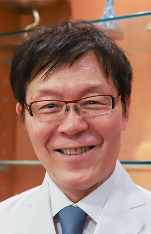 牧田善二先生●AGE牧田クリニック院長。糖尿病専門医。医学博士。著書に『認知症にならない100まで生きる食事術』(文春新書)、『医者が教える食事術』(ダイヤモンド社)ほか。