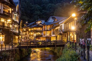 宿泊業界は人手不足の背景もあり、未経験のシニアを歓迎する企業も多い