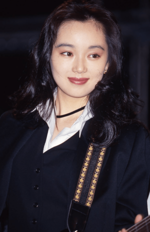 葉月里緒奈
