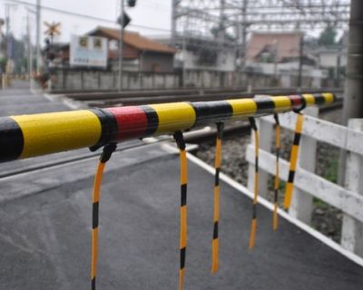 急増する産後うつ「息子を抱いて踏切の前に立っていた」