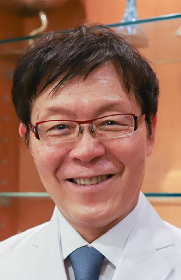 牧田善二先生●AGE牧田クリニック院長。糖尿病専門医。医学博士。著書に『認知症にならない100まで生きる食事術』（文春新書）、『医者が教える食事術』（ダイヤモンド社）ほか。