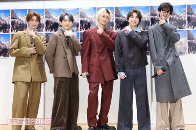 左からM!LKの山中柔太朗、吉田仁人、佐野勇斗、塩﨑太智、曽野舜太