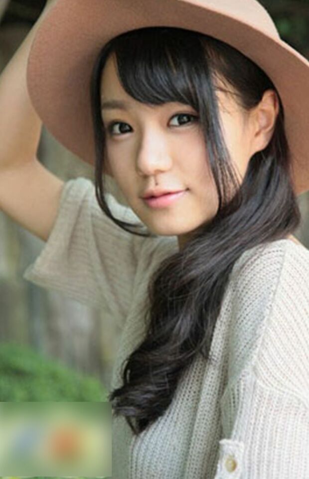撮影会に参加していたころの奈緒。当時は18歳だった(イベント会社HPより)