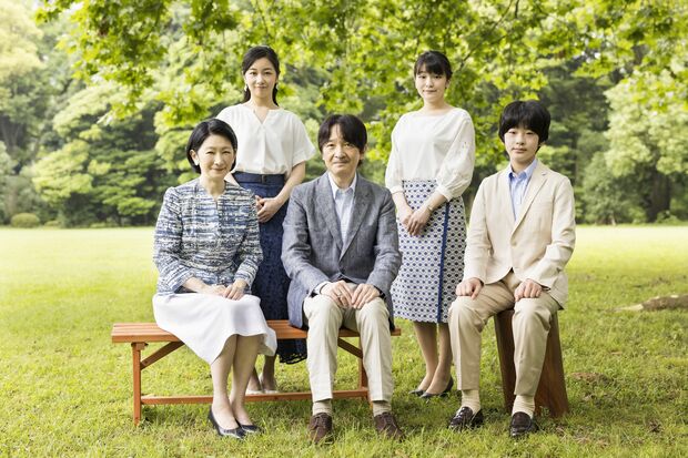 秋篠宮ご一家が全員で撮られた最後の写真（'21年7月11日）