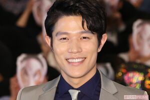 『HK／変態仮面』での鈴木亮平