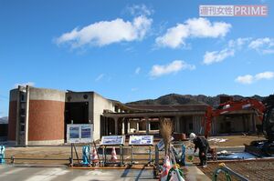宮城県石巻市の大川小学校の校舎跡地