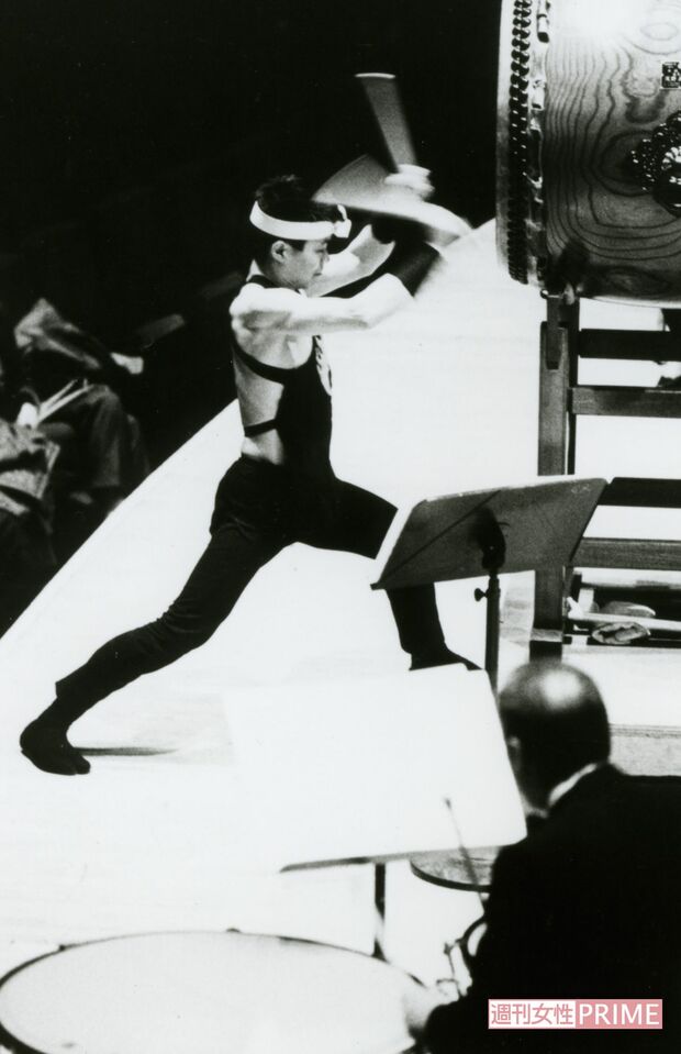 カーネギーホールでの本番とリハーサル風景。このときに初めて太鼓を聴いた楽団員が大変嫌がり、耳をふさいでいる模様が写っている（写真：市川幸雄）