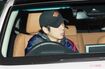 2018年、愛車で元アナが待つ自宅に戻る二宮和也