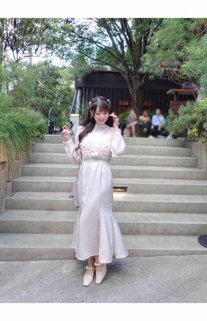炎上した『=LOVE（イコールラブ）』大谷映美里の結婚式コーデ（本人Xより）