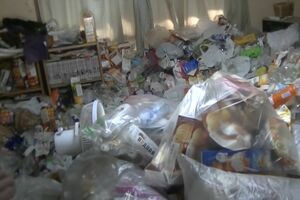 「ゴミ屋敷専門パートナーズ」YouTubeチャンネルより