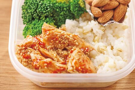 ヤンニョムチキン風鶏むね弁当