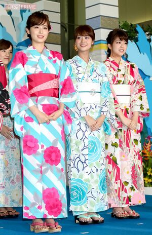 左から久慈暁子、当時新人だった井上清華アナ（2018年）