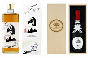 岡山県にある宮下酒造のウイスキー（左）。大谷がプレゼントしたボトルのデザインは、右の日本酒に近いようだ（宮下酒造HPより）