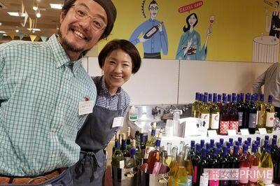 マルサン葡萄酒の若尾さんと。研修後も度々師匠に相談している