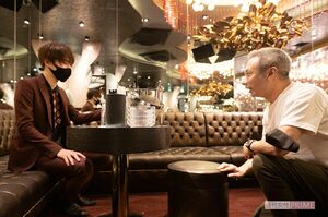 ＃きらおさん（左）の指導を受けるいしだ壱成（右）