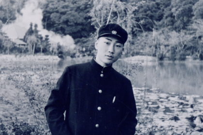 子どものころから成績優秀だった。昭和大学医学部へ進み、大学院では整形外科を選択