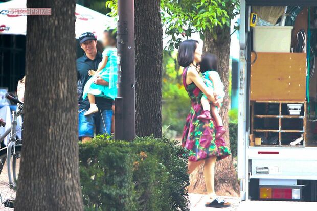 2015年8月、木村佳乃主演映画『嫌な女』ロケに、東山紀之が陣中見舞いに