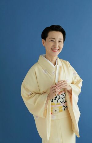 歌手と浪曲の二刀流で活動する澤雪絵