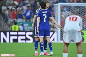 本田圭佑も思わずツッコんだ、田中碧の“ボロボロソックス”（JMPA代表撮影）
