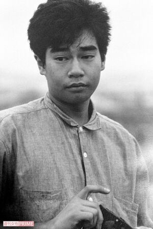 日大の写真学科の学生だったころ。「大学1年生のとき、バイクで事故ってひざの下を割ったことがあるんです。当時は保険証がなくて、自分で10針ほど縫いました」