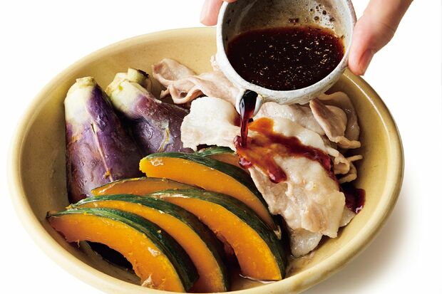 野菜と豚肉の重ね蒸し 撮影/原ヒデトシ