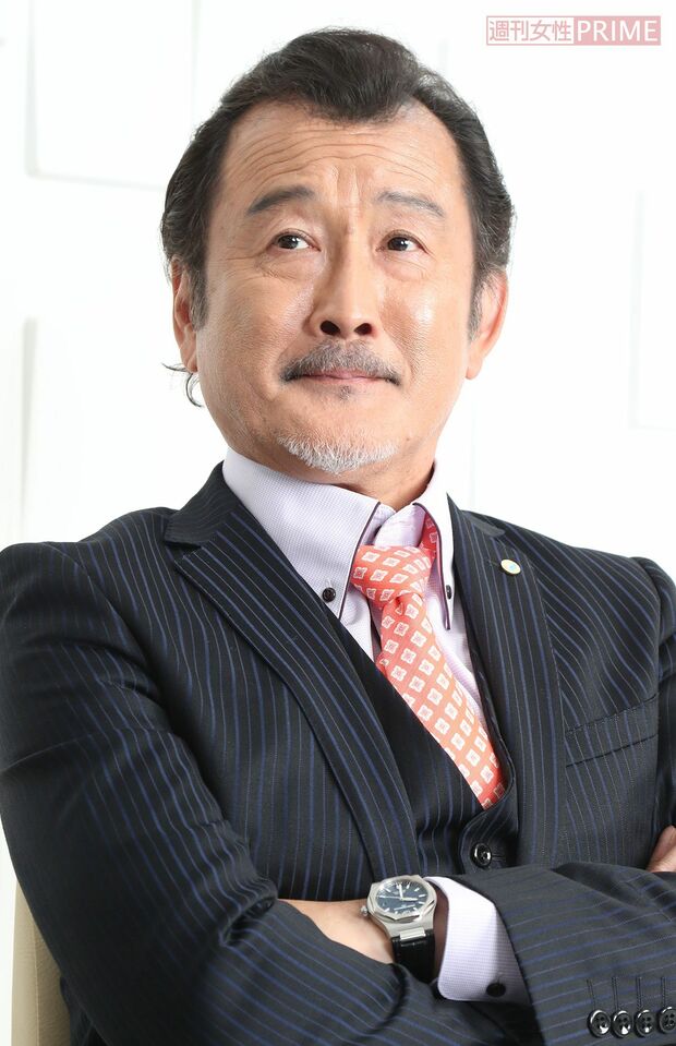 吉田鋼太郎