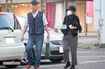 都はるみと外出する矢崎滋。さびしき独居老人でもなさそうだが……
