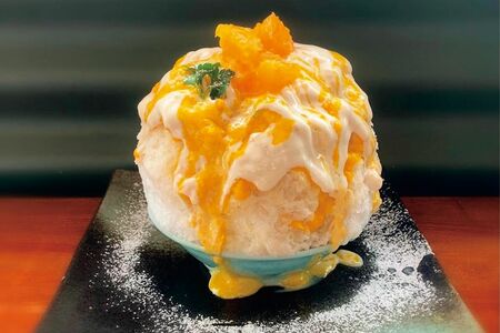 外皮ごと搾った柑橘のかき氷/1900円