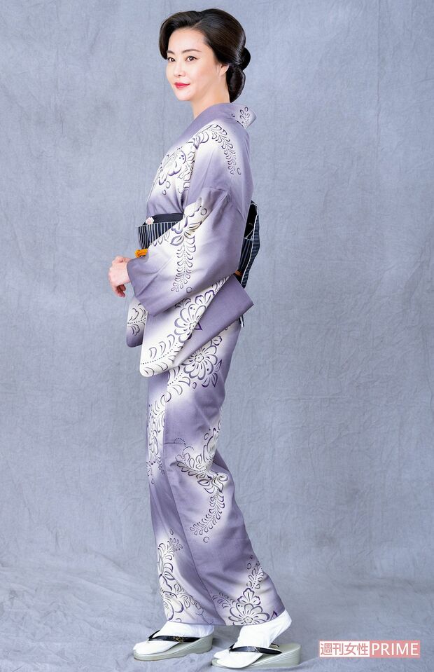 観月ありさ　撮影／高梨俊浩