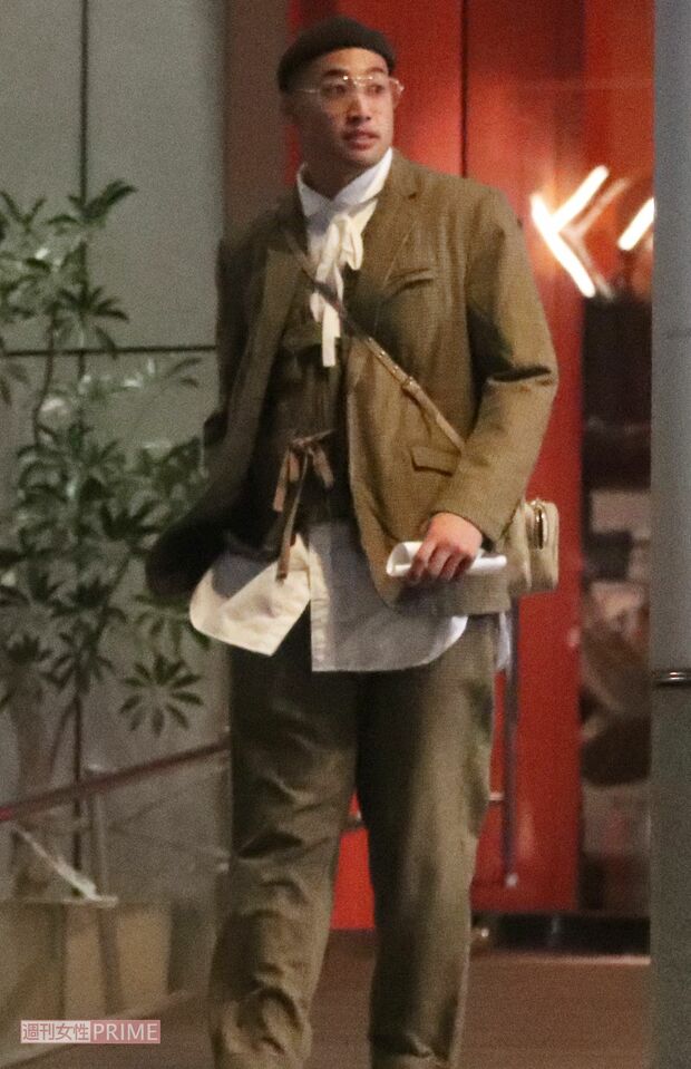 '19年ドラマ『モトカレマニア』の打ち上げに参加した関口メンディ