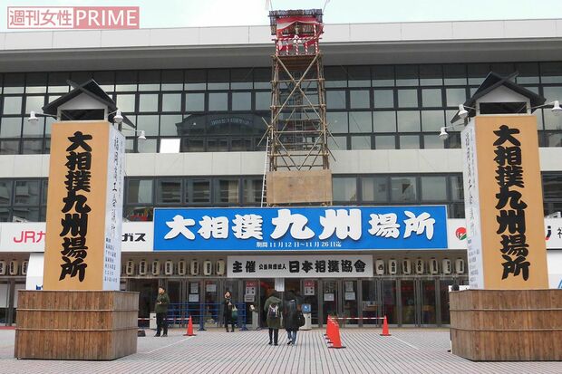 純粋な相撲ファンは、土俵の上しか見ていない