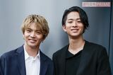 澤本夏輝（右）佐藤大樹（左）　撮影／森田晃博