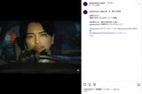 『アクアスキュータム（Aquascutum）』のトレンチコートのアンバサダーに就任した松本潤（ブランド公式インスタグラムより）