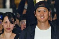 大谷翔平が日本開幕で久々の帰国へ、歓迎ムードの地元&スポンサー取材、妻・真美子さんへのお土産と“行き…