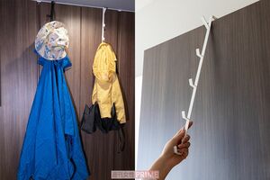 ポンチョ、折り畳み傘なども（撮影／齋藤周造）