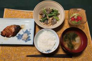 「日々食べたいものを作って食べるだけ」と中村さん。「ただ、薄めの味が好きだから塩分は控えめかもしれませんね」