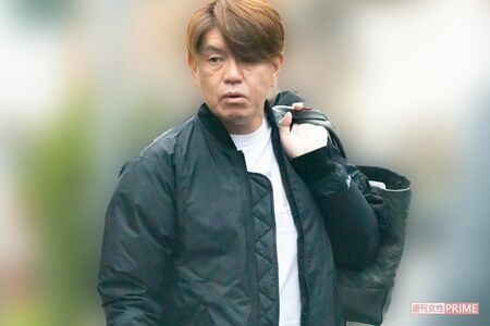 自宅から出てきたヒロミを直撃