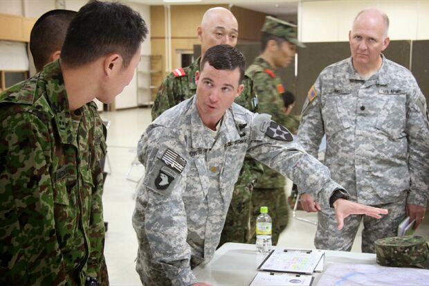 米軍基地の中に自衛隊が入り、日米が軍事的に一体化すると地元との軋轢はさらに深まる可能性が（写真は陸上自衛隊HPより引用）