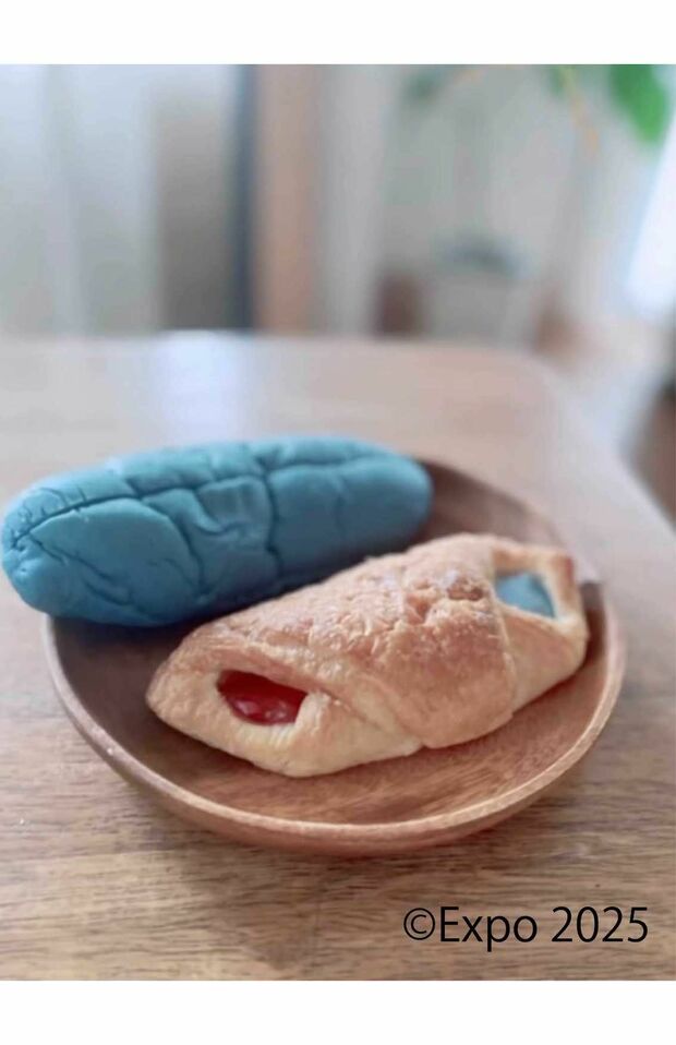 SNSで話題の『ミャクミャクパン』『ミャクミャク2色パン』(2025大阪・関西万博公式ライセンス商品)