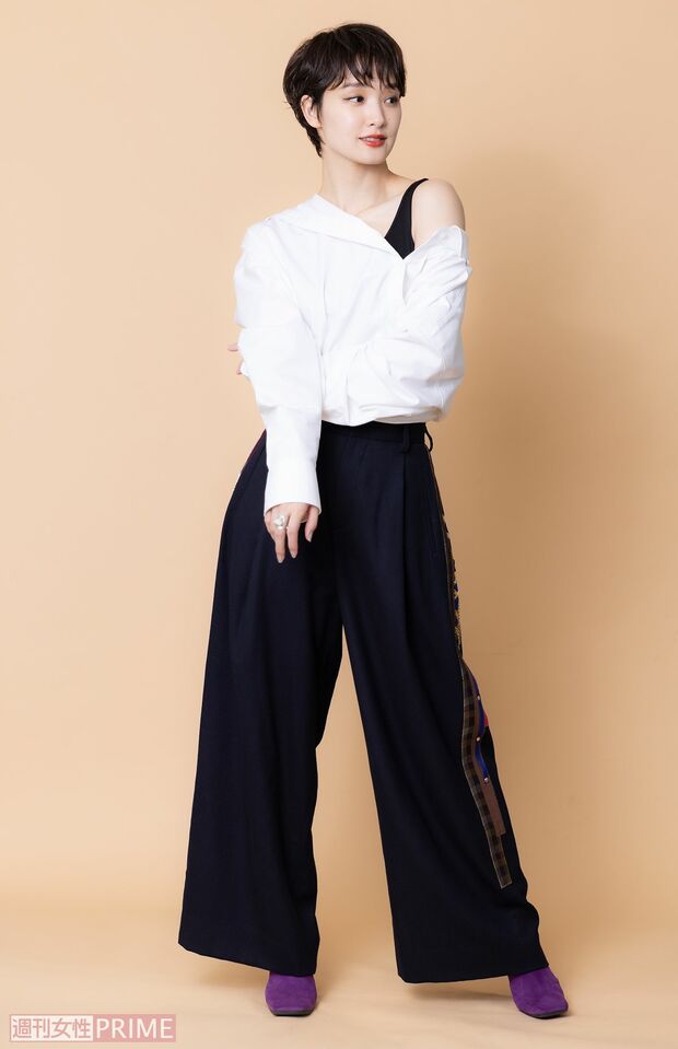 剛力彩芽　撮影／矢島泰輔　ヘアメイク／高城裕子　スタイリング／津野真吾（impiger）衣装協力／alexanderwang