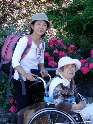 母の介護をきっかけに、何歳からでもトレーニングはできると痛感した市毛良枝