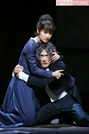 ベートーヴェンを支える架空の人物・マリア役には剛力彩芽。舞台では2人は初共演