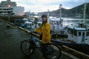 検診の結果が出る前に挑戦した、趣味でもある自転車レースでのひとコマ。がんの経験を経て、「今後は緩和ケア医として在宅緩和ケアを一人でも多くの人に提供したい」という目標を持つ