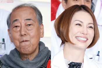 “失敗しない外科医”米倉涼子(写真右)と“メロン”の岸部一徳