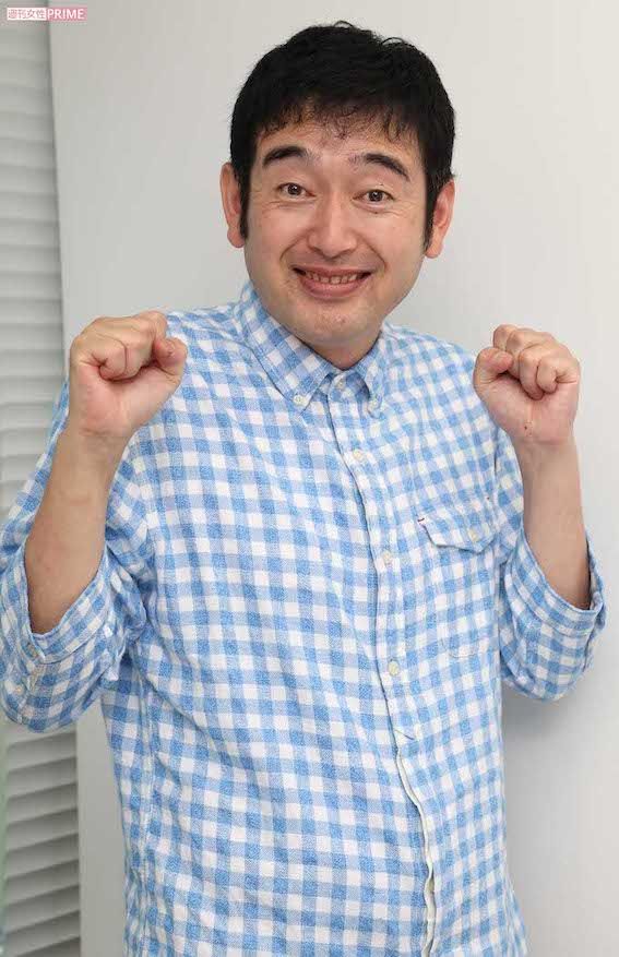 インタビュー取材に応じる、しゅくはじめ