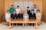 《平成の出来事とともに振り返る》天皇ご一家、約30年分の「お正月写真」