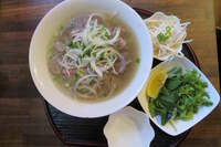 ディーン・フジオカ監修のフォー(1500円)で東京・小岩のベトナム料理店にバブル到来か