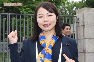 初登院した国民民主・小林さやか議員（2025年8月）